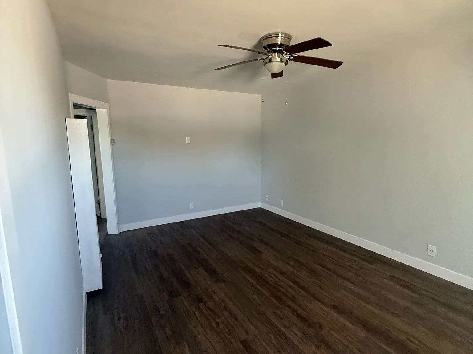 2 bed, 620 sqft, $2,475 — Photo 3