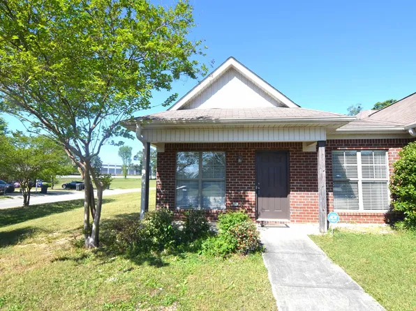 501 Castlebury Ln, Calera, AL 35040