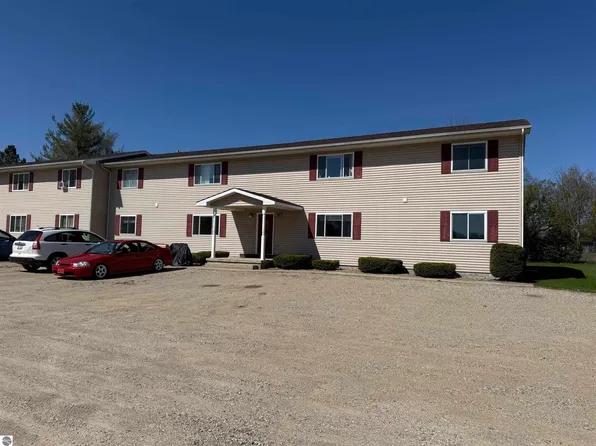 5045 W Remus Rd, Mount Pleasant, MI 48858