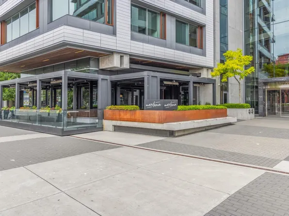 732 Cormorant St #605, Victoria, BC V8W 4A5