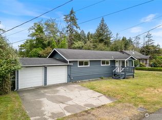612 Smith St, Pt Orchard, WA 98366
