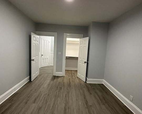 3rd image of 178 Clarence St APT 2