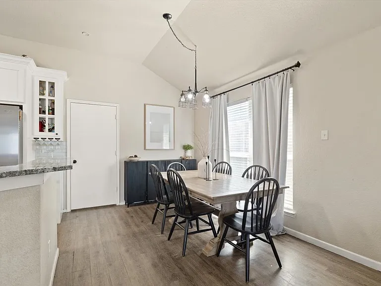 1410 Teal Way — Photo 9