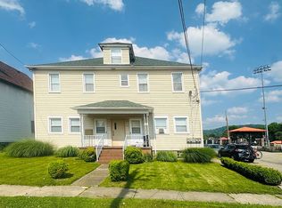 242 Center St #244, Springdale, PA 15144