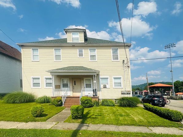 242 Center St #244
