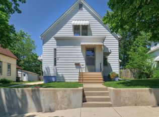 1013 Folsom St, Bloomington, IL
