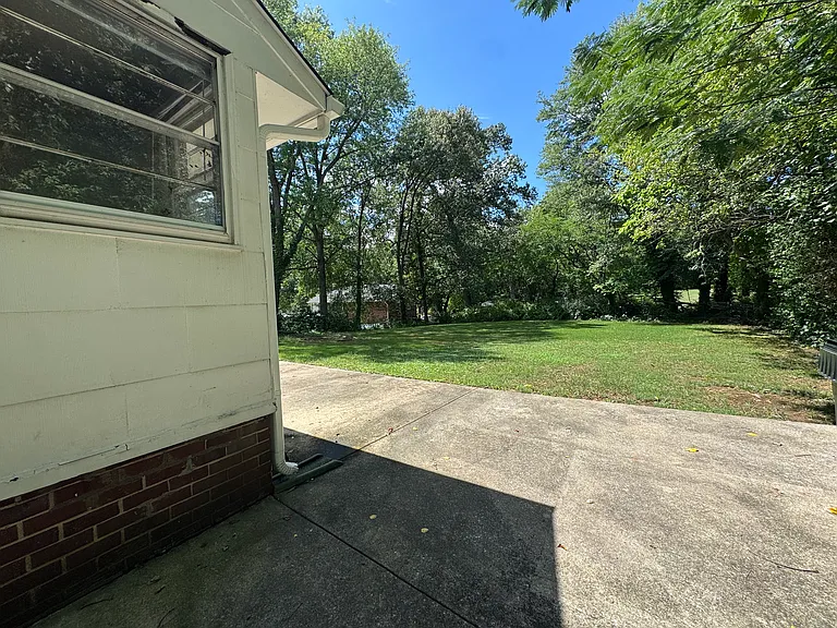 6404 Kaslo Ct — Photo 10