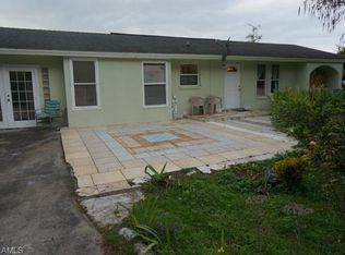 565 6th St SE, Naples, FL 34117