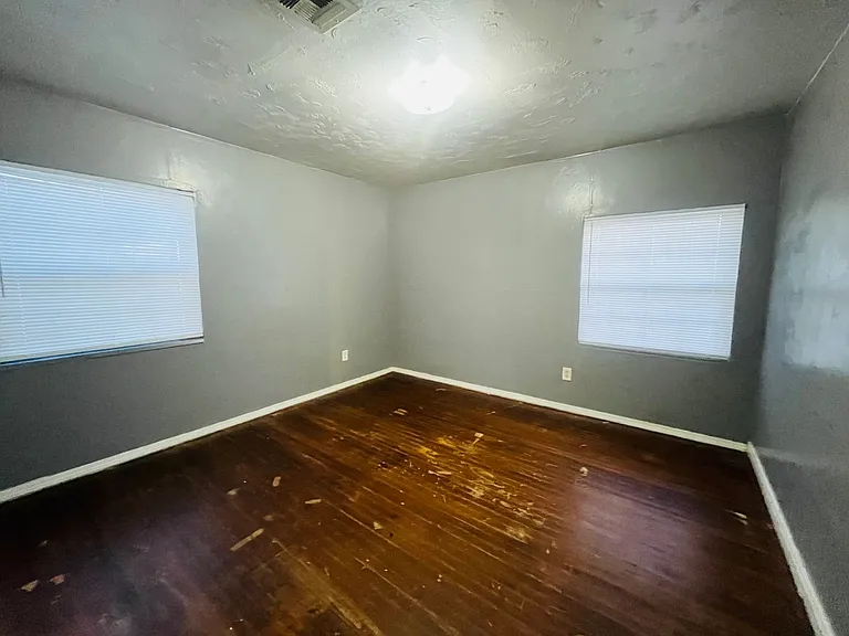 2329 Mustang St — Photo 9