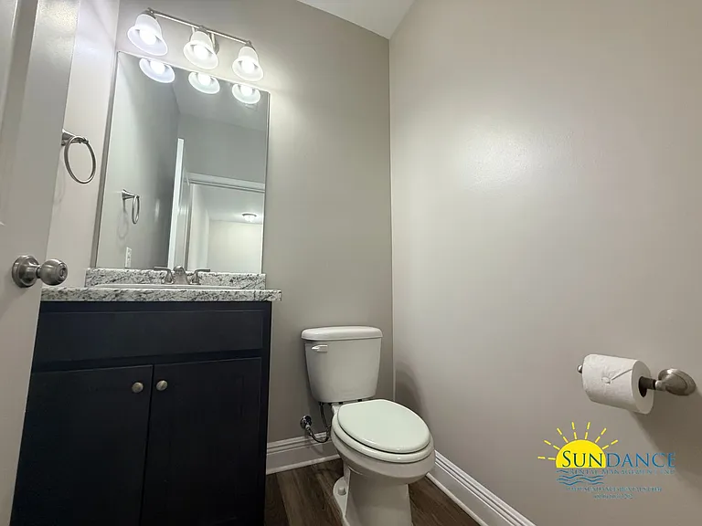 196 Johnson Ct — Photo 8