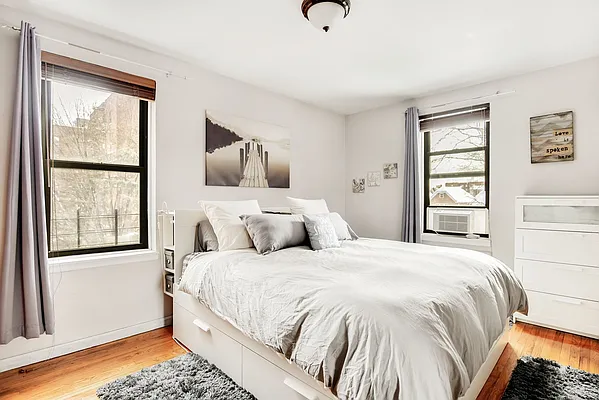 Sold by Compass | media 32