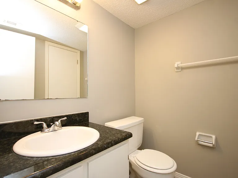 416 Waycross Ave — Photo 18