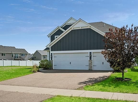 3rd image of 14060 Ailesbury Ave