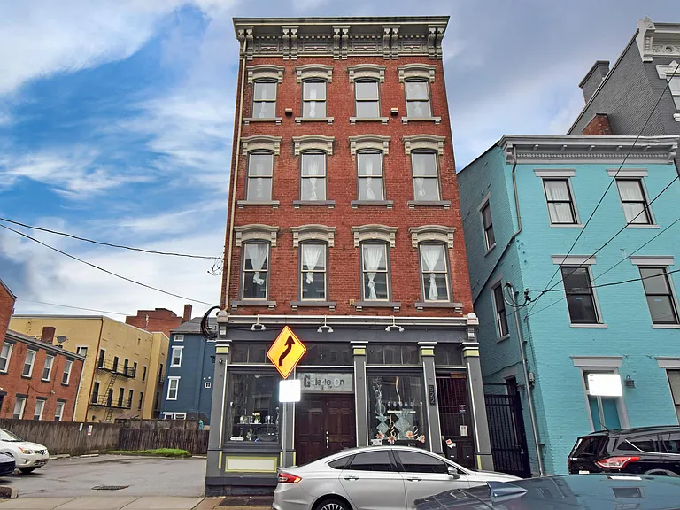522 E 12th St #1 — Photo 26