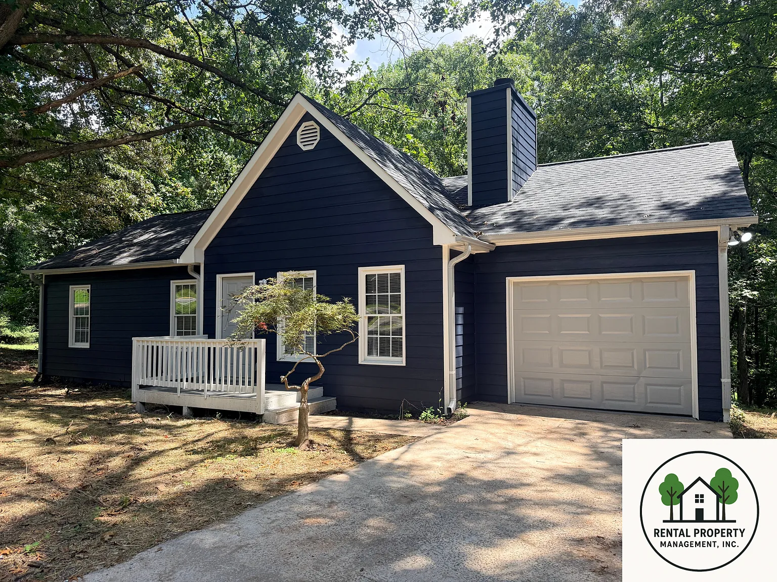 3 bed, 1227 sqft, $1,600 — Photo 1