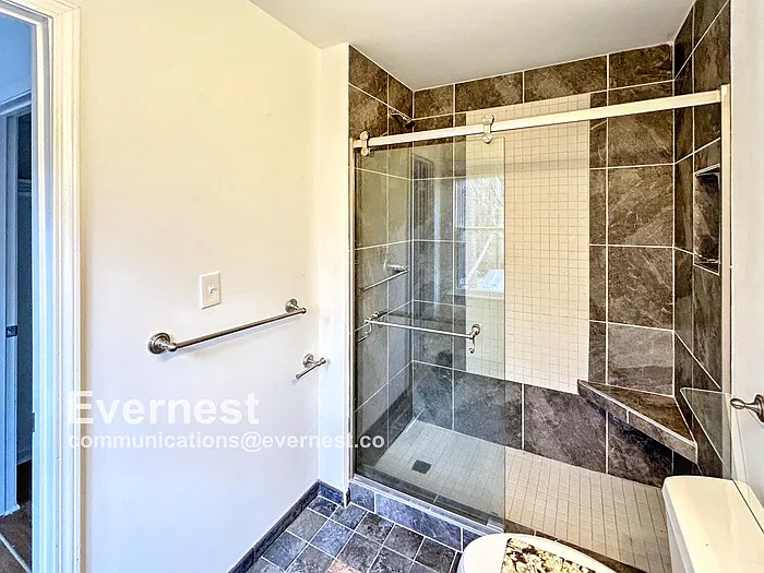 405 Revere Ct — Photo 33
