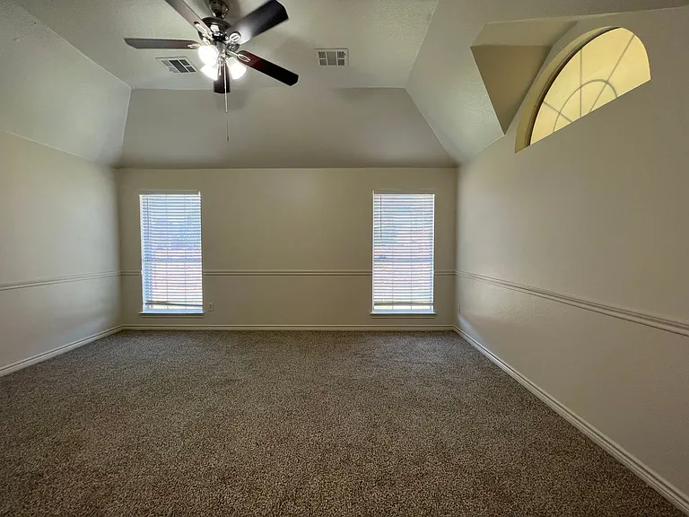 1141 Nickerson Ln — Photo 25