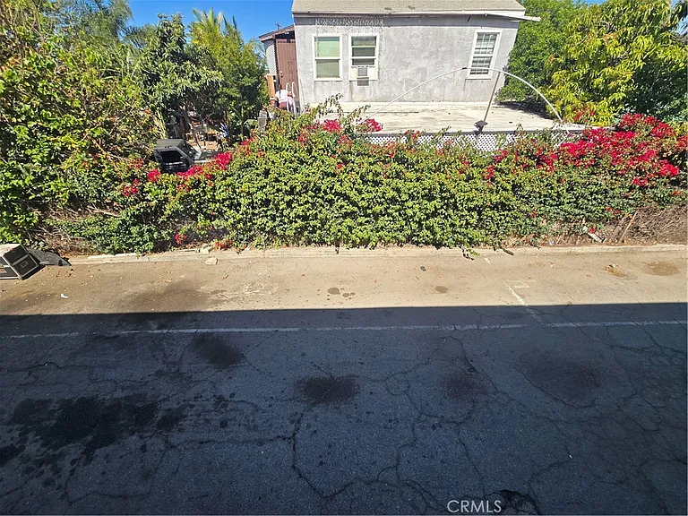 1140 W 120th St #8 — Photo 15