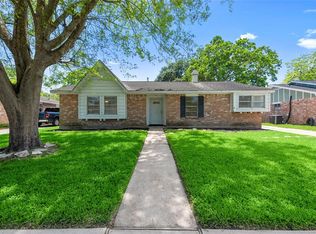 12323 Dorrance Ln, Meadows Place, TX 77477