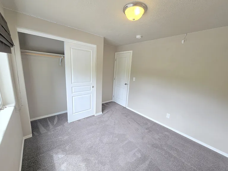 4946 Holly St — Photo 9