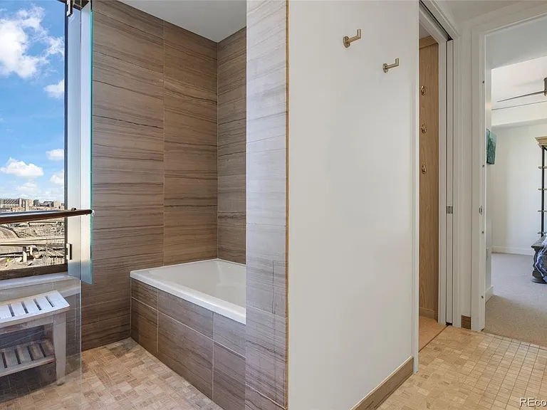 1750 Wewatta St #1440 — Photo 15