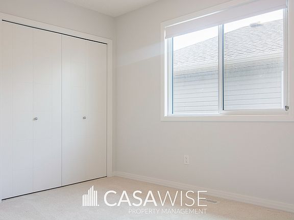4th image of 3215 Hilton Ct NW