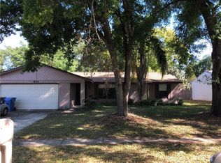 606 Fieldstone Dr, Brandon, FL 33511