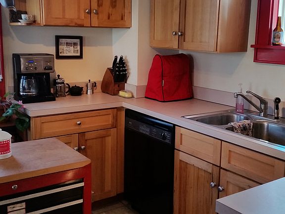 5th image of 239 Rosslyn Ave