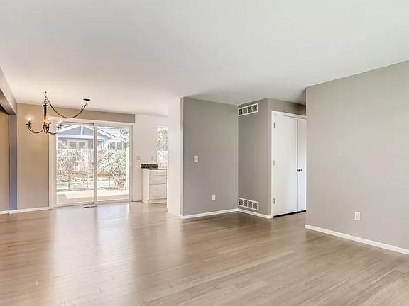 3rd image of 1626 168th Ave NE