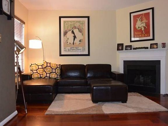 Family Room w/ Fireplace