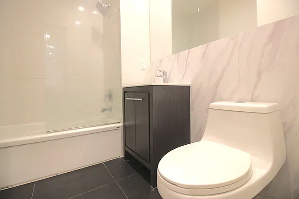 Rented by EXR | media 40