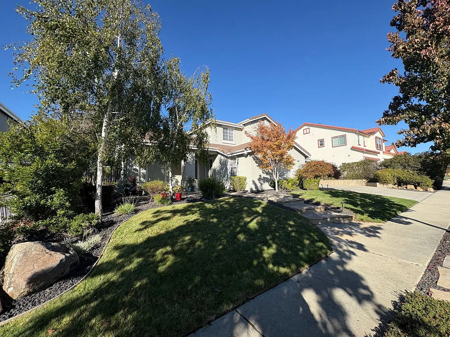 Bay Area Views galore with this Hayward Hills Gem! — Photo 2
