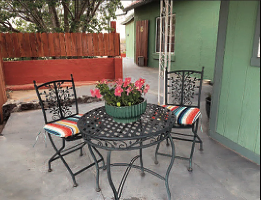 2 bed, 1.5 bath, 1408 sqft, $1,550 — Photo 4