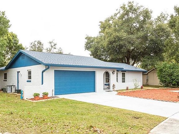 2nd image of 1583 Canterbury Cir