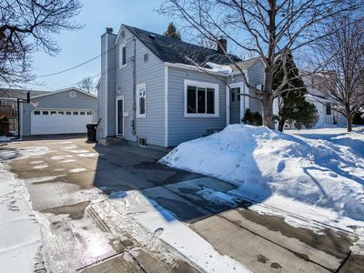 724 Bob Ehlen Dr, Anoka, MN, 55303