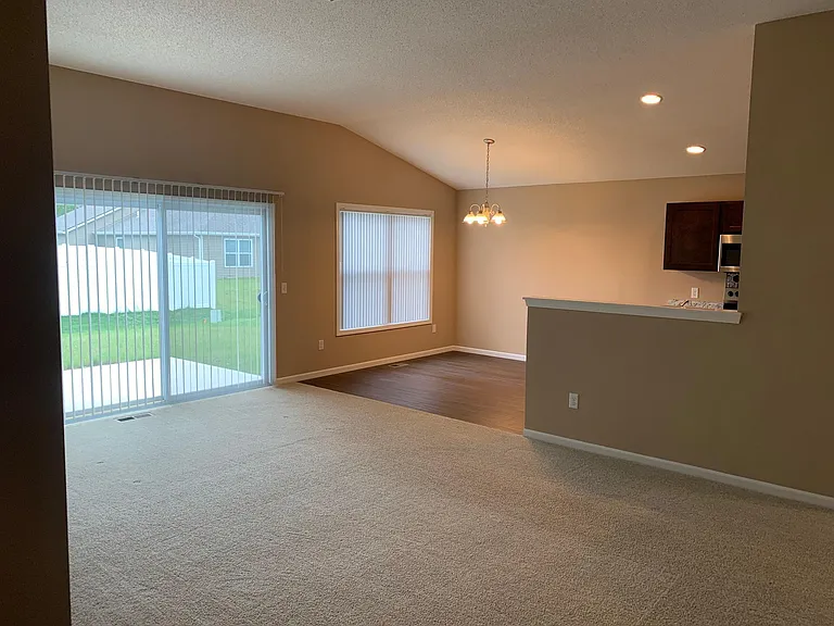 7671 Lila Way — Photo 5