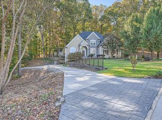 230 Emerald Lake Dr, Fayetteville, GA 30215