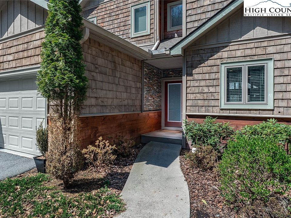 1st image of 164 Lindale Ridge #3
