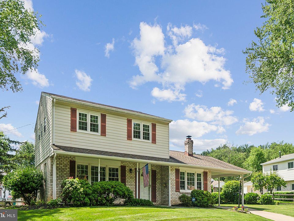 1st image of 2896 Balmoral Dr