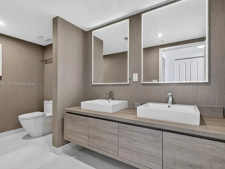 400 Sunny Isles Blvd #1207 — Photo 38