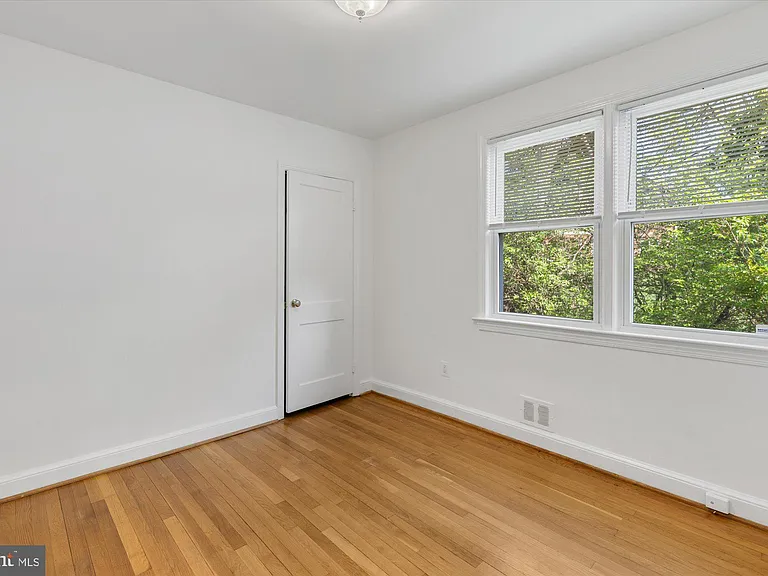 6514 Ivy Hill Dr — Photo 14