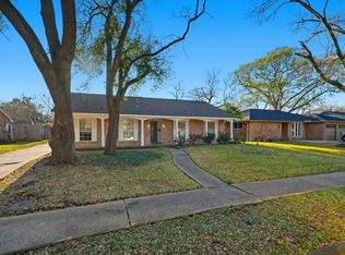 1927 Westlake Rd, Houston, TX 77062