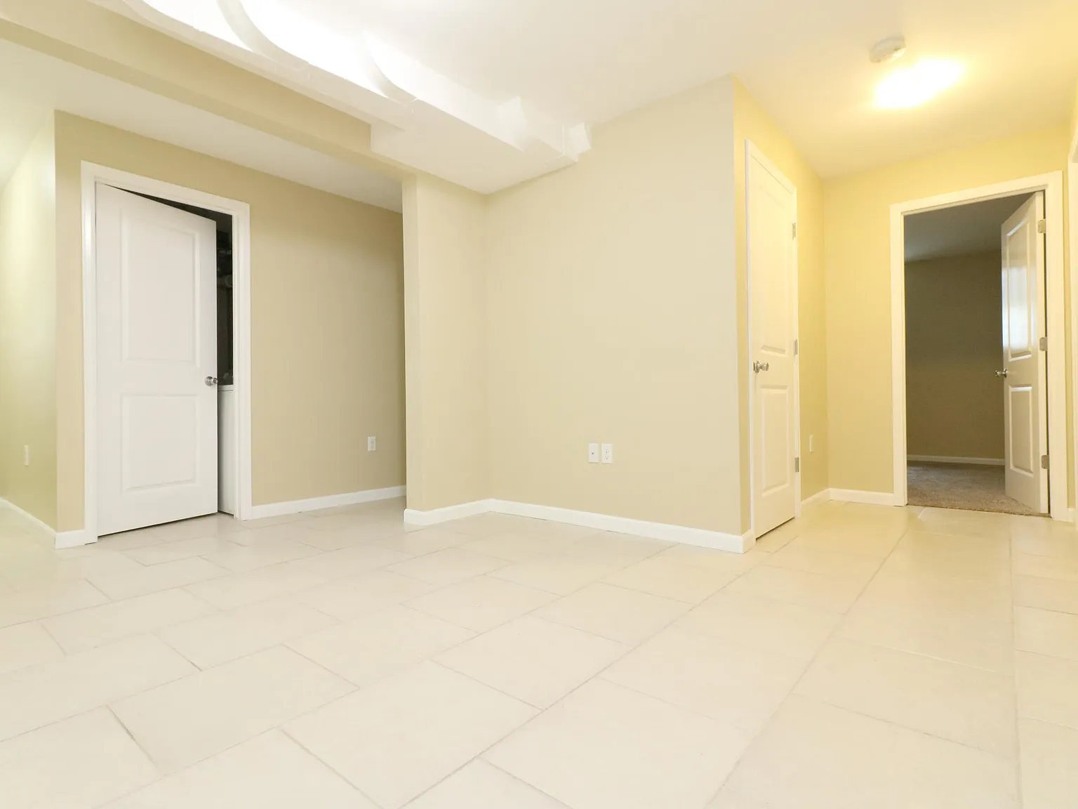 3 bed, 1000 sqft, $1,450 — Photo 3
