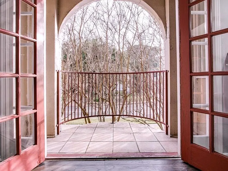Dining Room Balcony