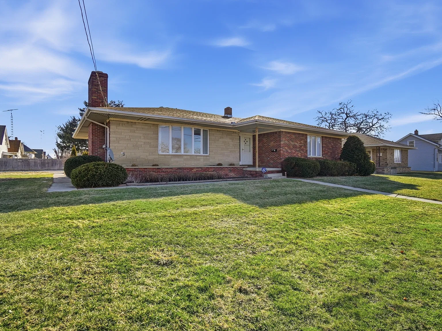3 bed, 1828 sqft, $2,500 — Photo 4