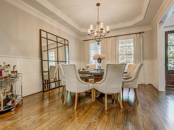 5th image of 200 Rosewood Circle