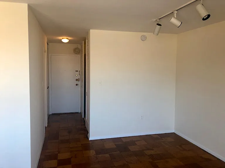 2030 F St NW #707 — Photo 11