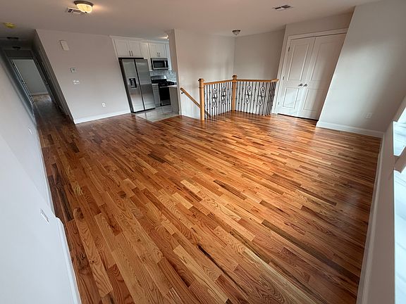 3rd image of 492 Doane Ave #2