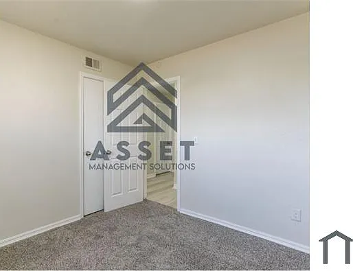 1216 McGregor Dr — Photo 15