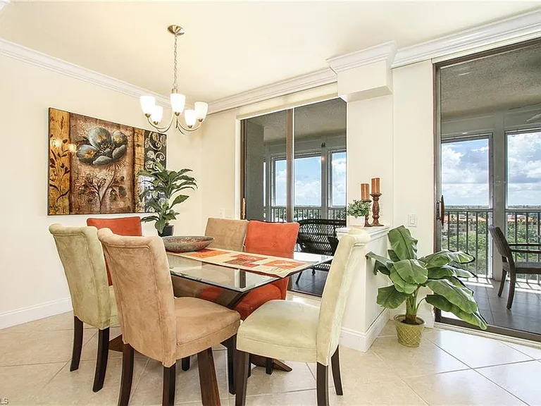 4401 Gulf Shore Blvd N #E-908 — Photo 2